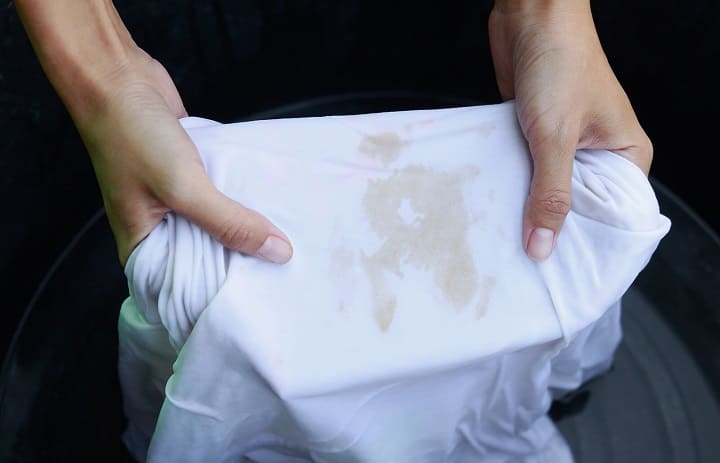 remove stains from clothes